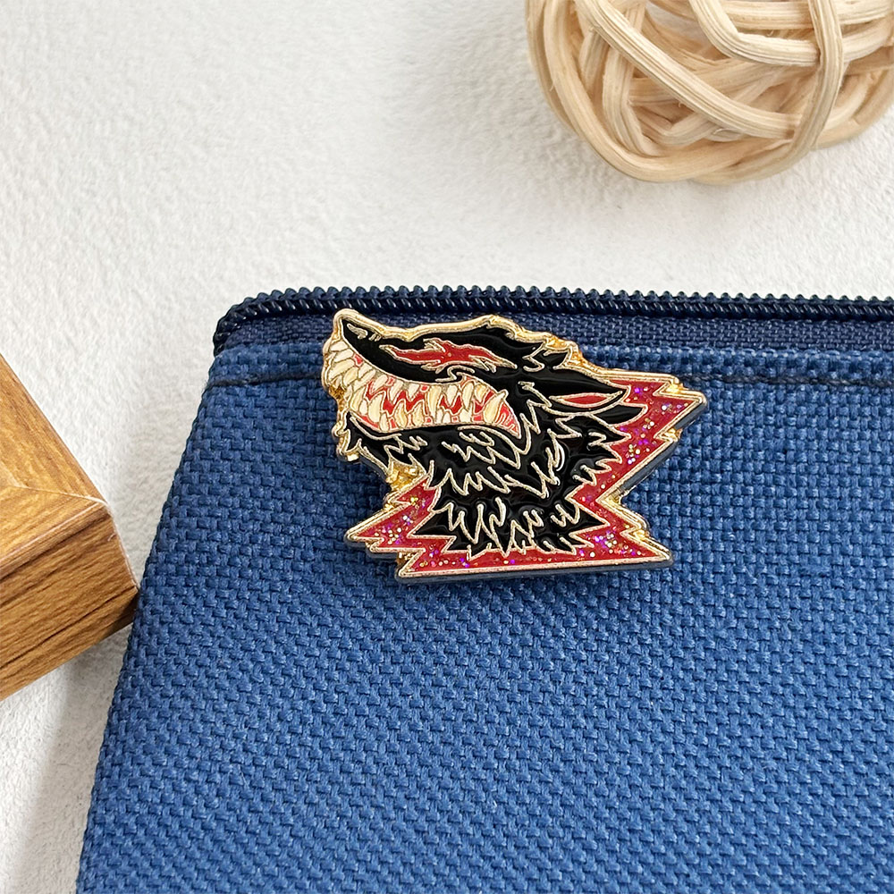 Fanged Wolf Metal Brooch, Dark - Vintage Collectible Clothing ulasan dan harga