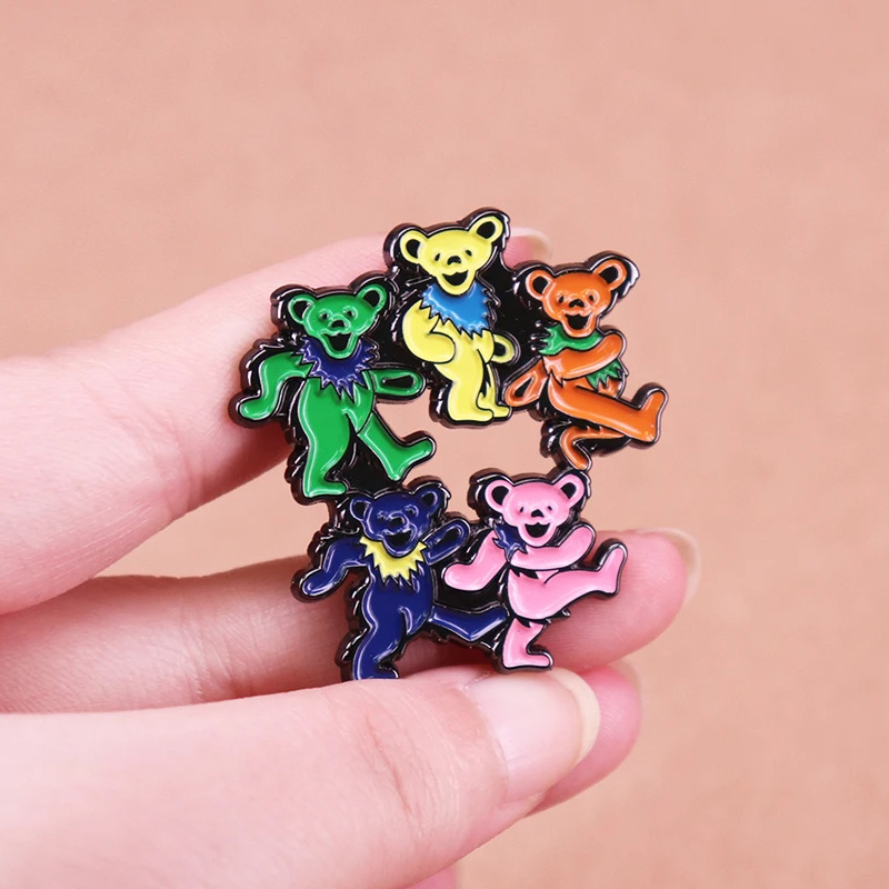 Dancing Bears Enamel Pin Rock  - Vintage Collectible Bears ulasan dan harga