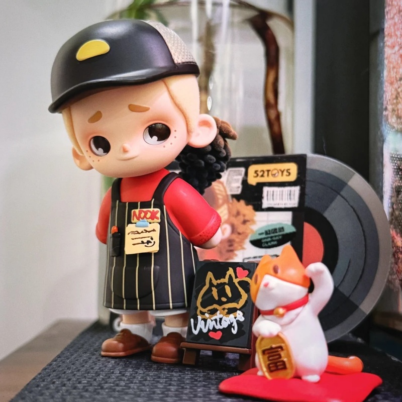 52toys Nook In Vintage Store S - Vintage Collectibles Store ulasan dan harga