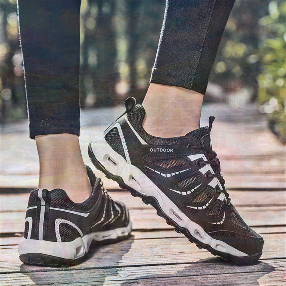 Sumer Round Tip Silver Sneaker - Most Expensive Vintage Collection ulasan dan harga